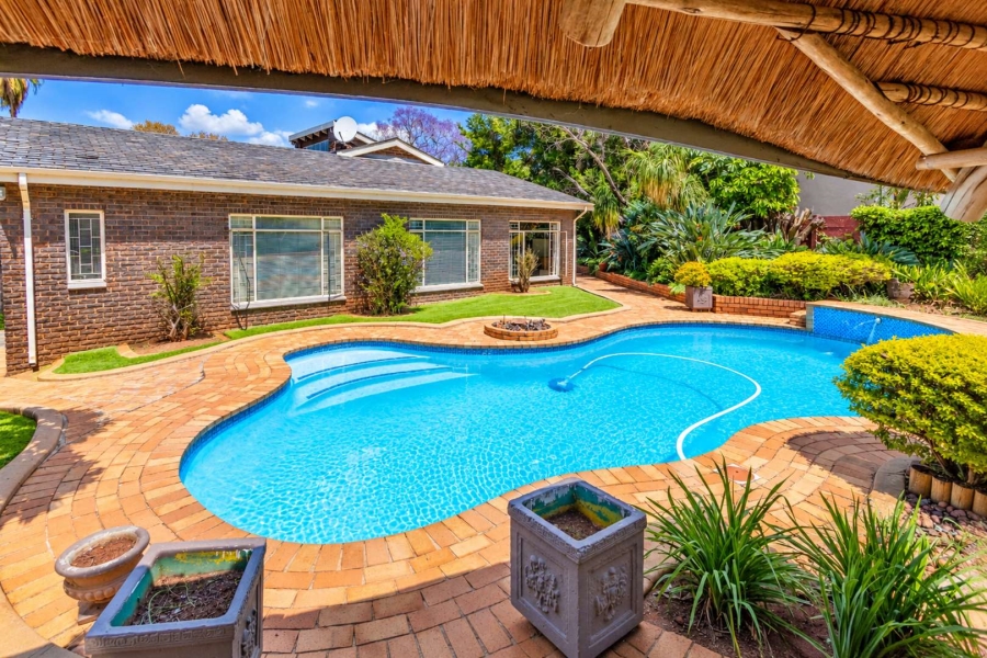 5 Bedroom Property for Sale in Schoemansville North West